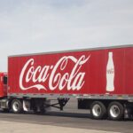Дистрибьютор Coca-Cola объявил о прекращении выпуска и продажи напитка в России